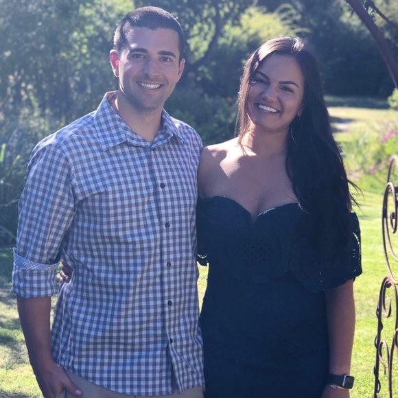 Meet your Posher, Caitlin - Picture 1 of 1